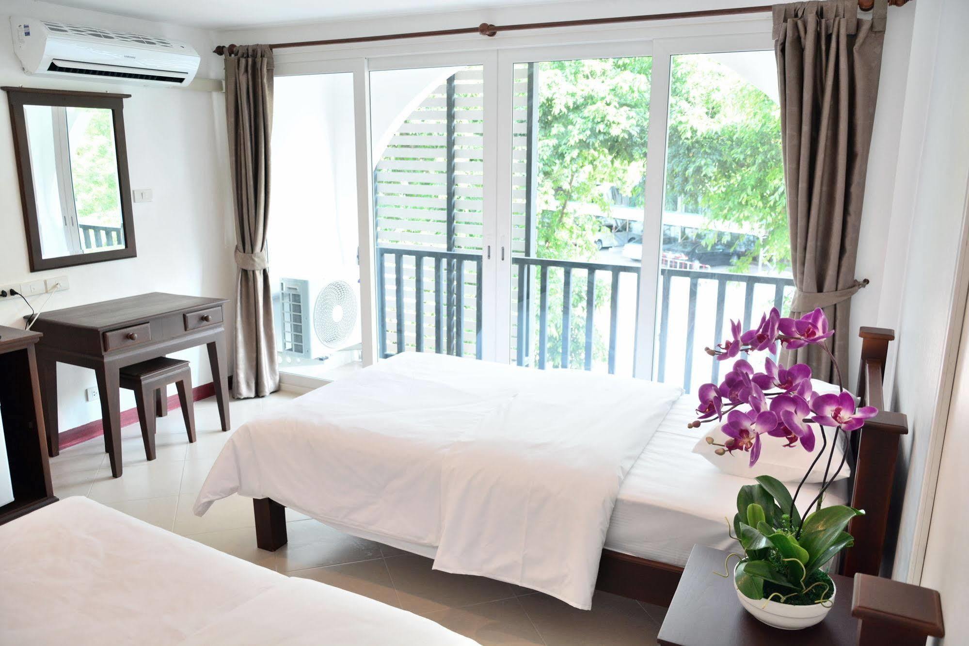 Seedling House Pattaya Extérieur photo